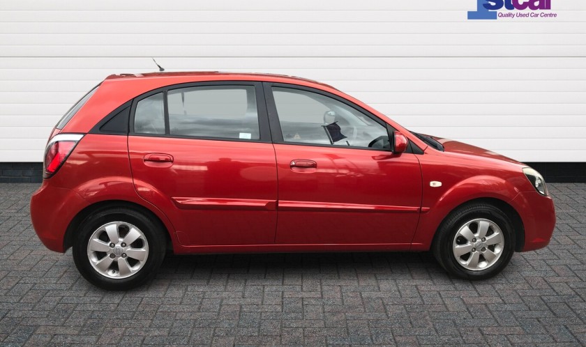 Kia Rio 2 Auto