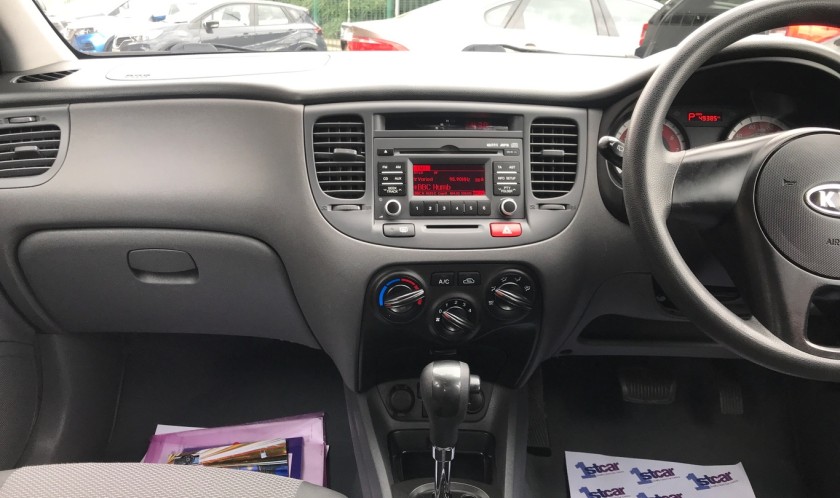 Kia Rio 2 Auto